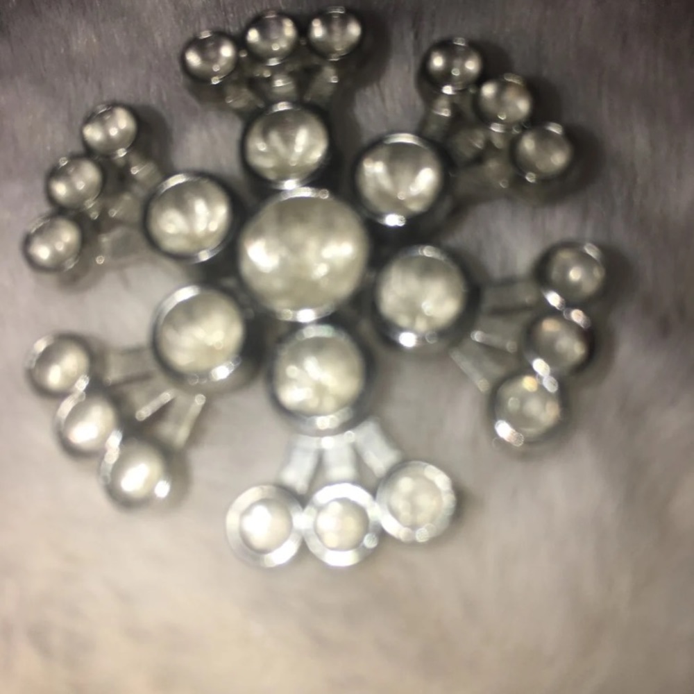 Snowflake pin
